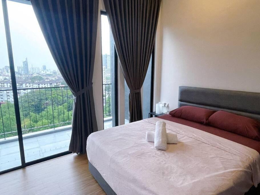 2br Luxury #rooftoppool #beacon Pangsapuri