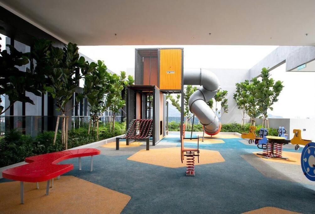 2br Luxury #rooftoppool #beacon Pangsapuri Georgetown