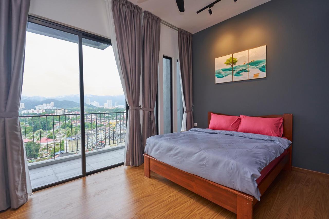 Pangsapuri 2br Luxury #rooftoppool #beacon Georgetown